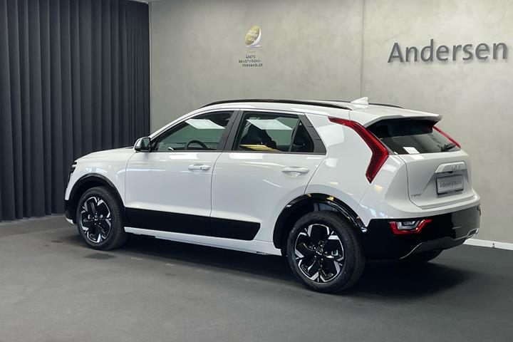 Hvid Kia Niro EV fra 2025