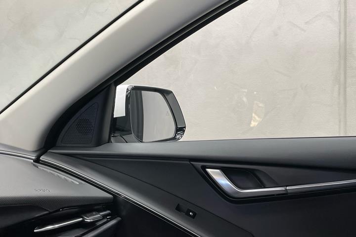 Hvid Kia Niro EV fra 2025
