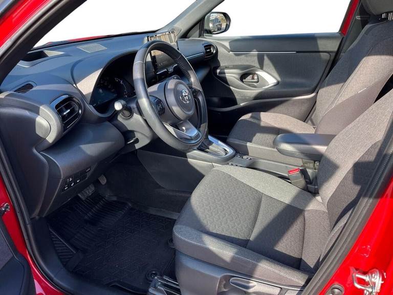 Toyota Yaris Cross 1,5 Hybrid Style Bi-tone 116HK 5d Trinl. Gear