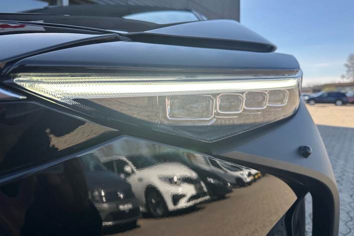 Sort Toyota BZ4X fra 2025