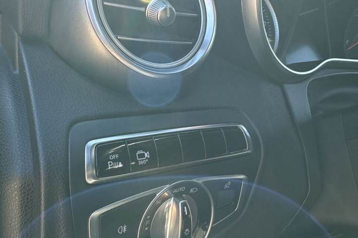 Sort Mercedes GLC250 d fra 2016