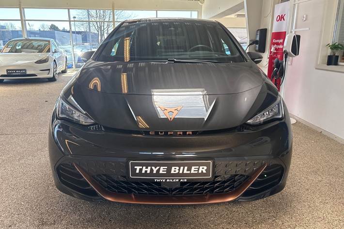 Grå Cupra Born fra 2024