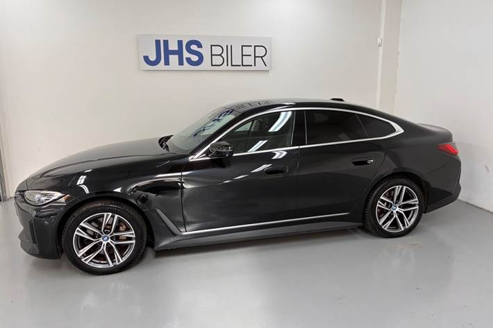 Sort BMW i4 fra 2022