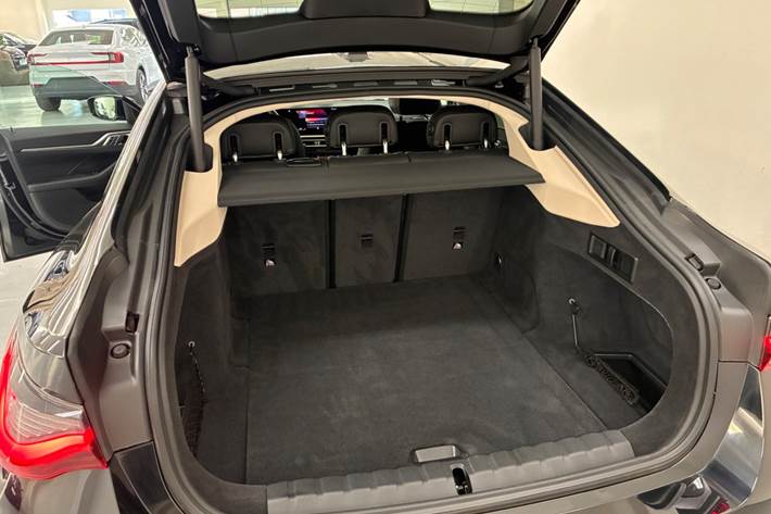 Sort BMW i4 fra 2022