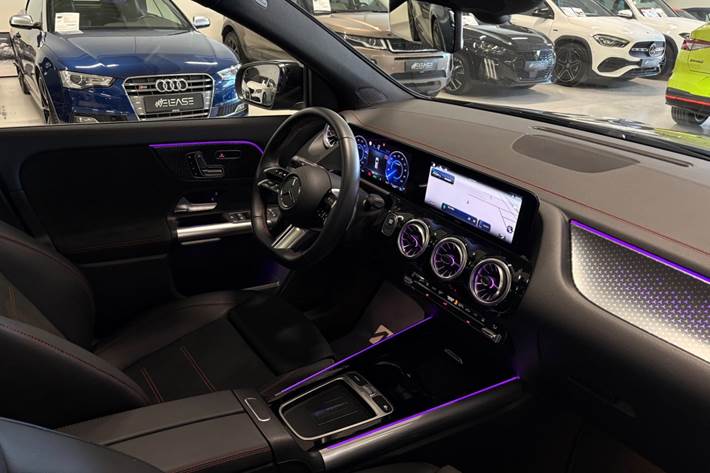 Grå Mercedes EQA250+ fra 2024