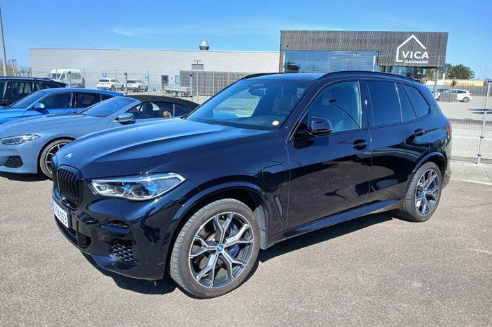 Sort BMW X5 fra 2022