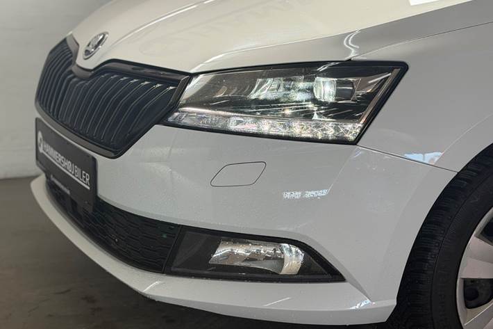 Hvid Skoda Fabia fra 2019