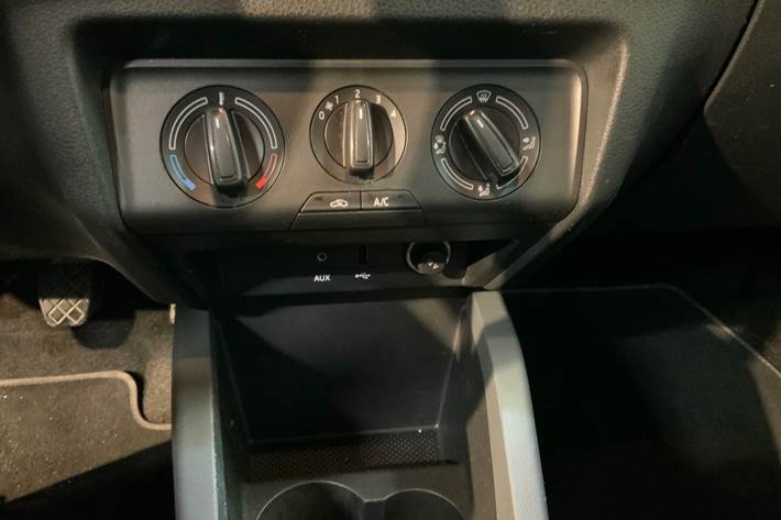 Grå Skoda Fabia fra 2017