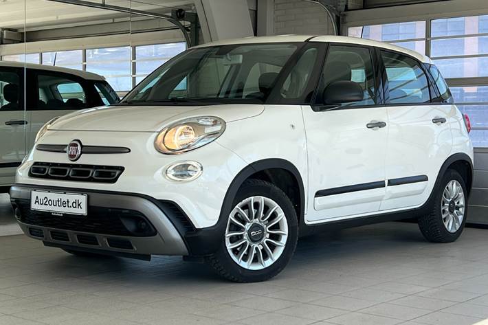 Hvid Fiat 500L fra 2018