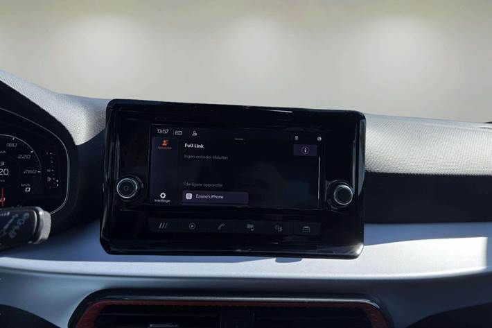 Sølv Seat Arona fra 2022