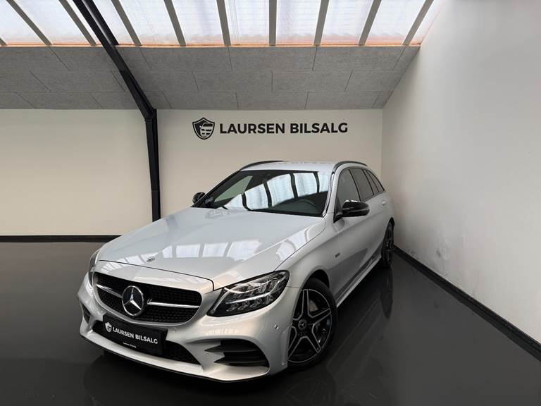 Mercedes C300 de 2,0 AMG Line Night Edition stc. aut.