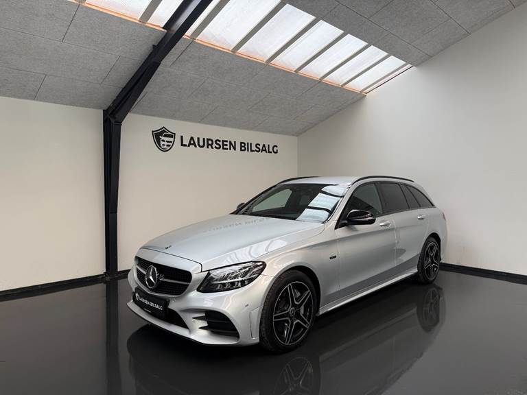 Mercedes C300 de 2,0 AMG Line Night Edition stc. aut.