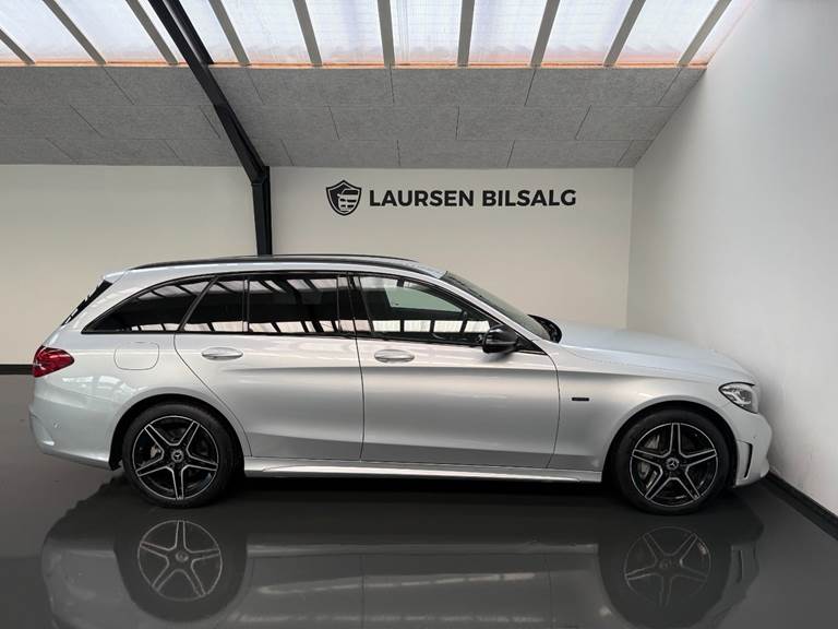 Mercedes C300 de 2,0 AMG Line Night Edition stc. aut.