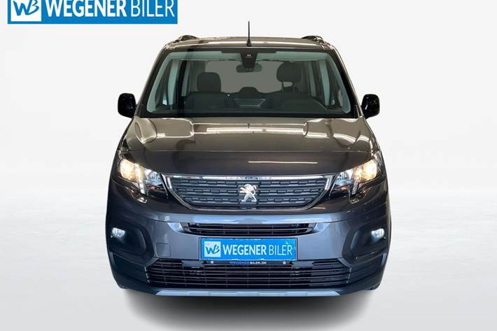 Grå Peugeot e-Rifter fra 2023