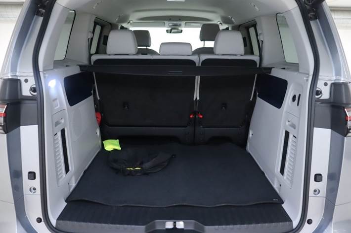 Sølv VW ID.Buzz fra 2025