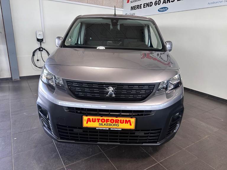Peugeot Partner 1,5 BlueHDi 130 L1V1 Ultimate EAT8 Van