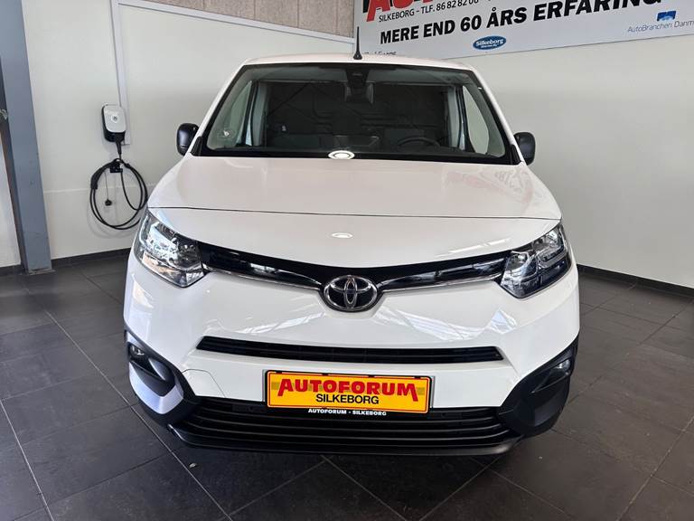 Toyota ProAce City 1,5 D 102 Medium Comfort