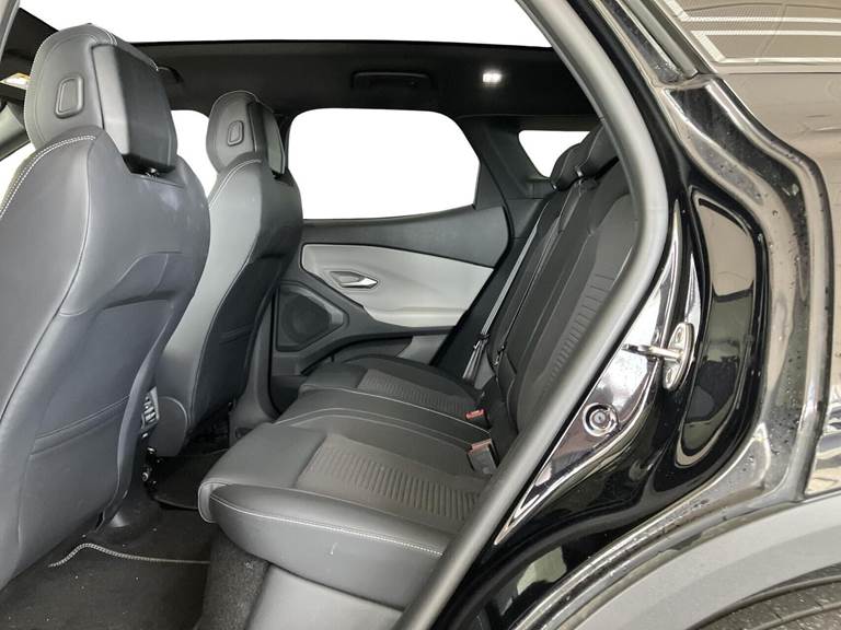 Ford Explorer 77 Premium Extended Range