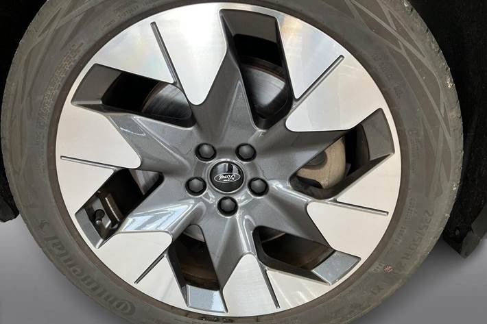 Sort Ford Explorer fra 2025