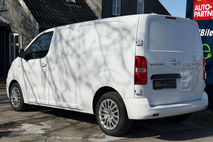 Hvid Peugeot e-Expert fra 2024
