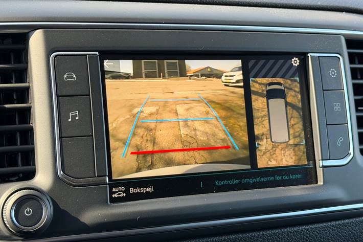 Hvid Peugeot e-Expert fra 2024