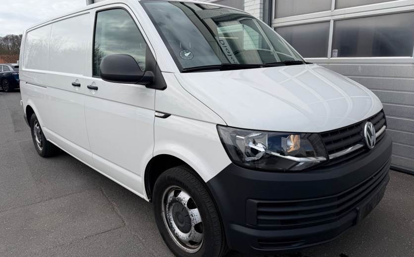 VW Transporter 2,0 TDi 204 Kassevogn DSG lang