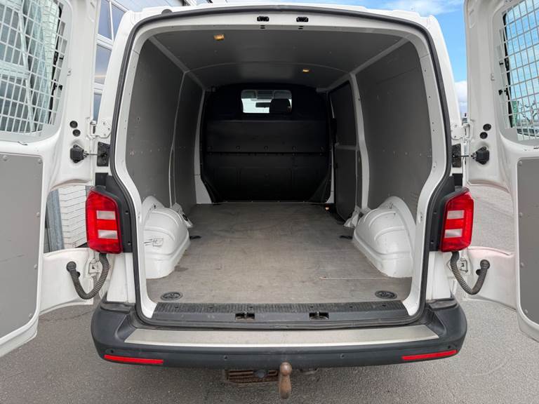 VW Transporter 2,0 TDi 204 Kassevogn DSG lang