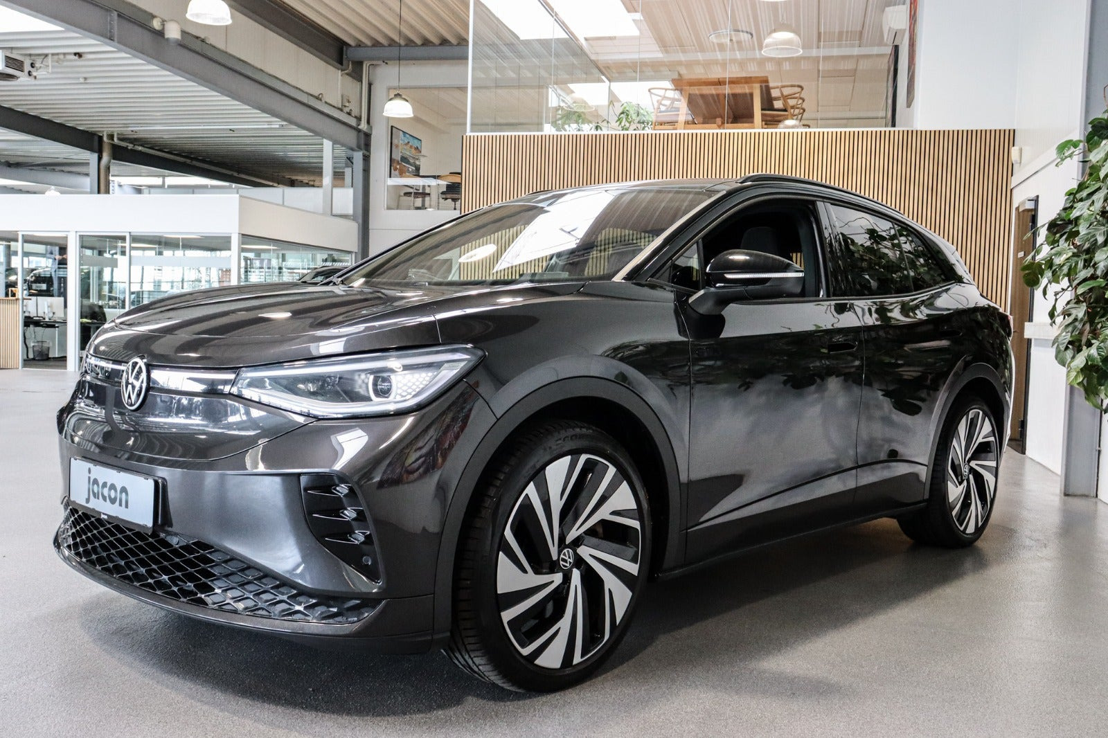 Grå VW ID.4 fra 2023