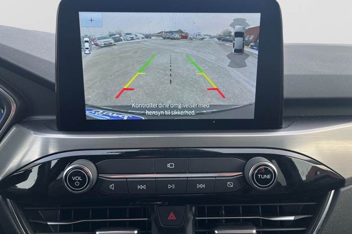 Blå Ford Kuga fra 2021