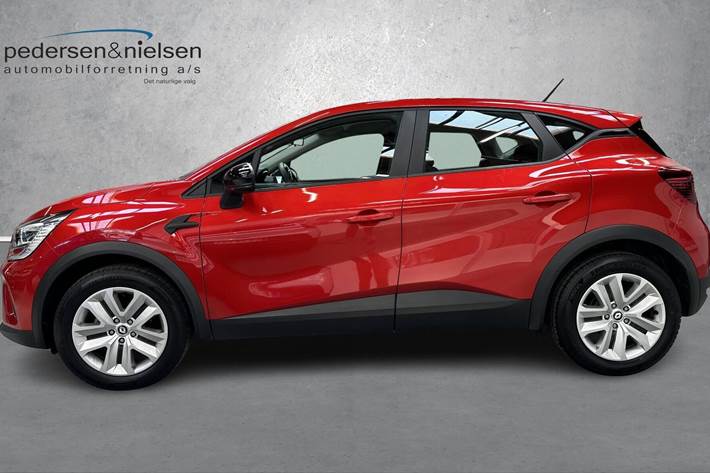 Rød Renault Captur fra 2023
