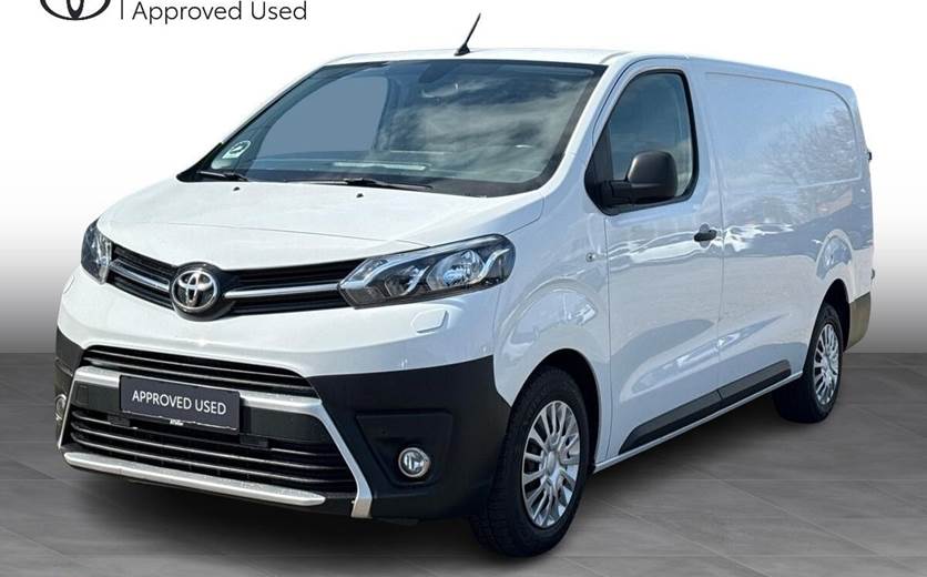 Toyota ProAce 2,0 Long D Comfort Master 144HK Van 8g Aut.