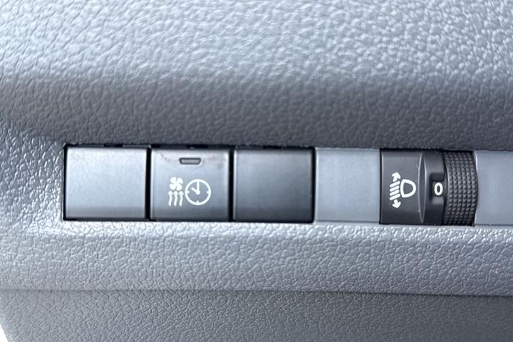 Hvid Toyota ProAce fra 2023