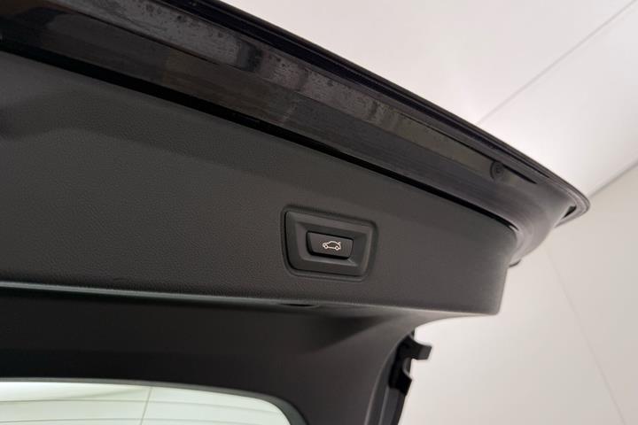 Sort BMW i4 fra 2023