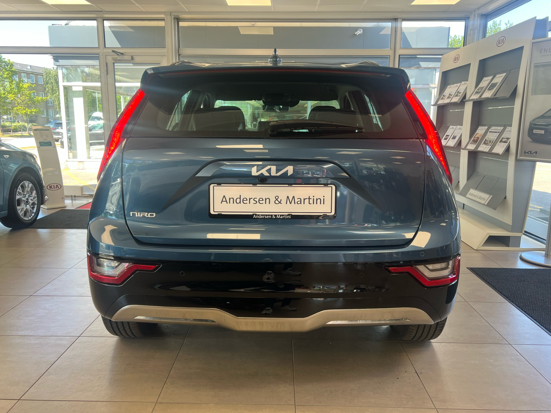 Blå Kia Niro EV fra 2025