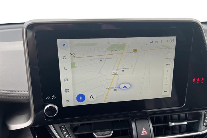 Sort Toyota C-HR fra 2023