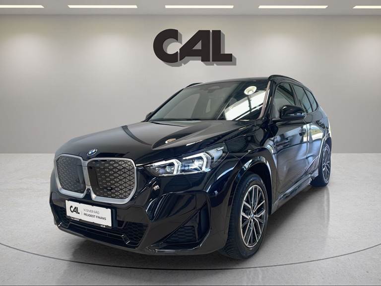BMW iX1 xDrive30 EL Fully Charged 4x4 313HK 5d Aut.