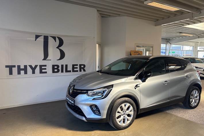 Sølv Renault Captur fra 2021