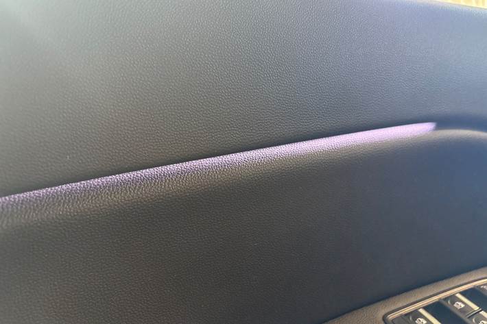 Sølv Renault Captur fra 2021