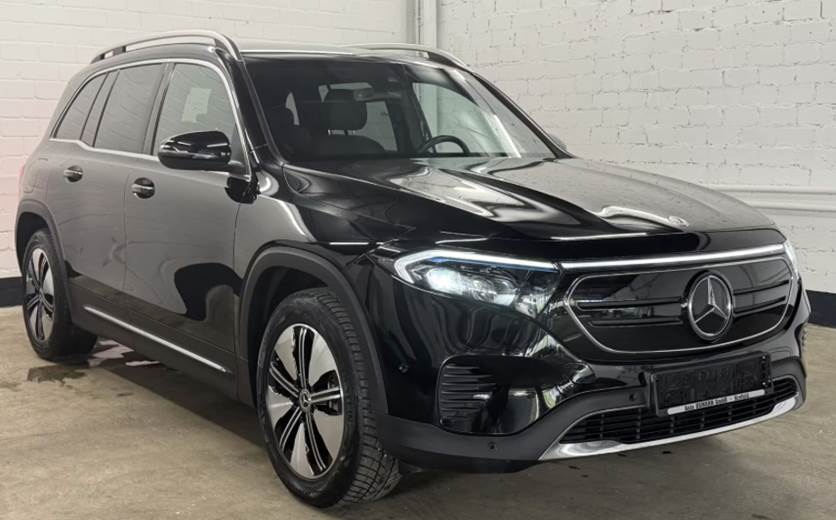 Mercedes EQB250+ Electric Art