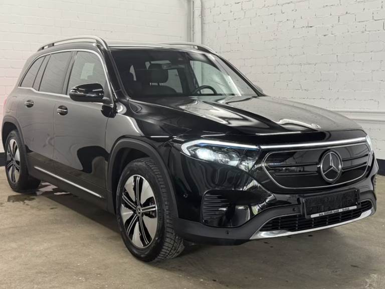 Mercedes EQB250+ Electric Art