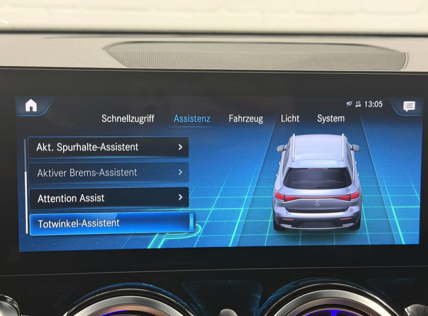 Sort Mercedes EQB250+ fra 2023