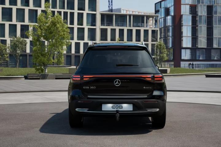Sort Mercedes EQB350 fra 2025