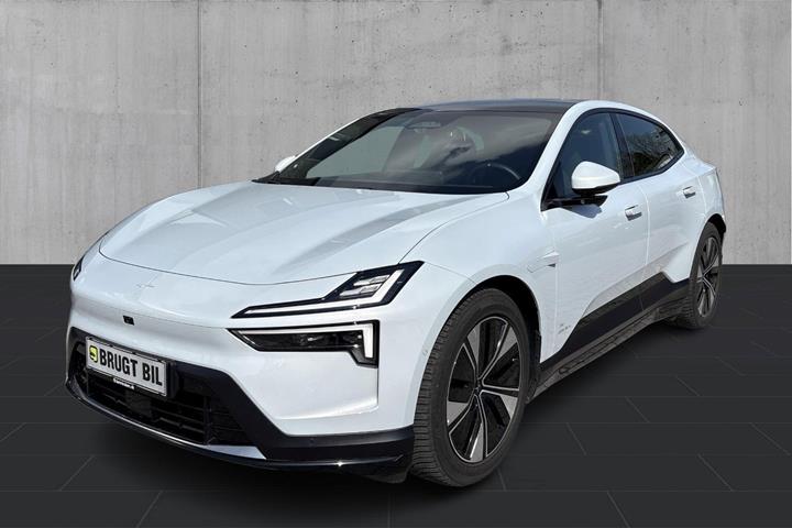 Hvid Polestar 4 fra 2024 set udefra