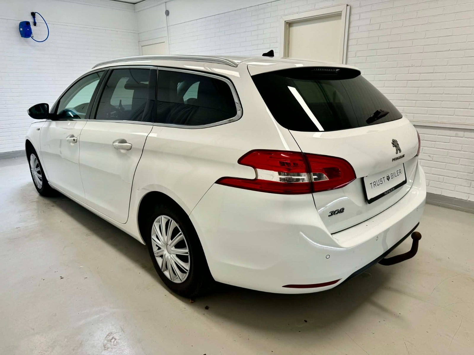 Hvid Peugeot 308 fra 2015