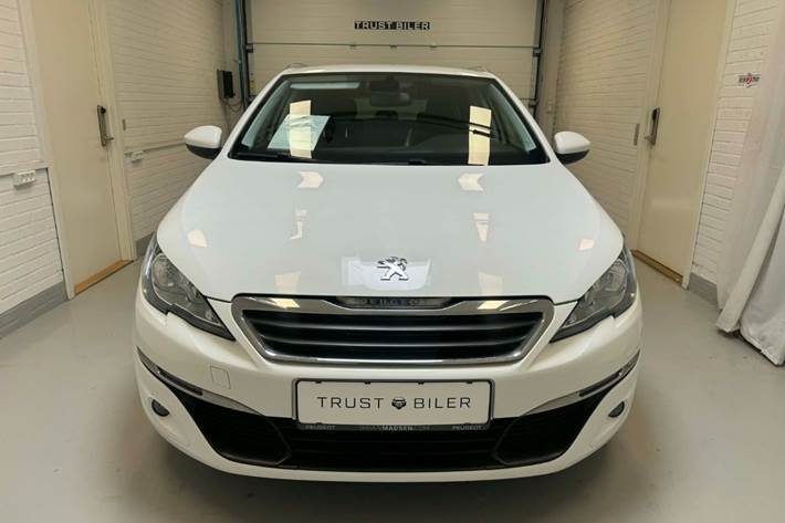 Hvid Peugeot 308 fra 2016
