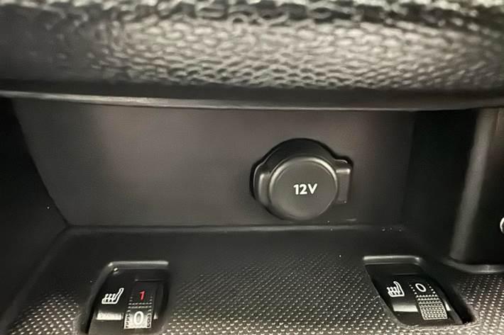 Hvid Peugeot 308 fra 2016