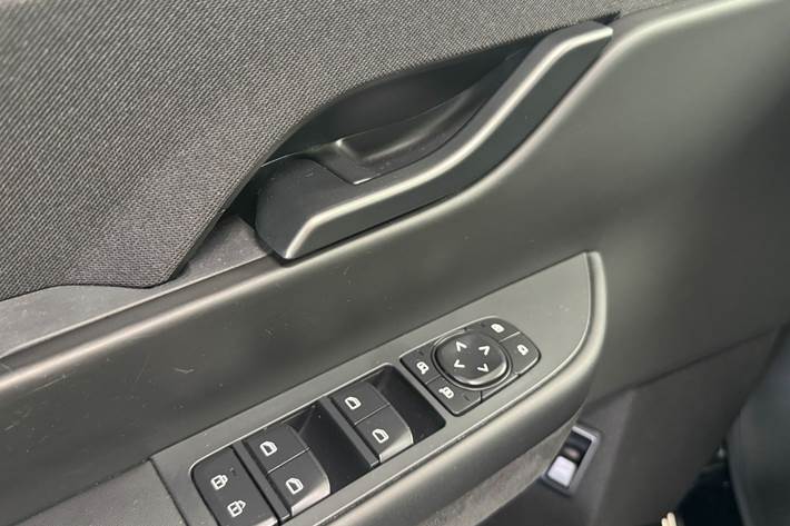 Sort Fisker Ocean fra 2024