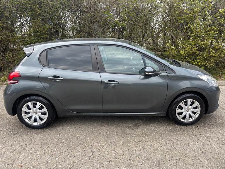 Peugeot 208 1,2 VTi 82 Allure