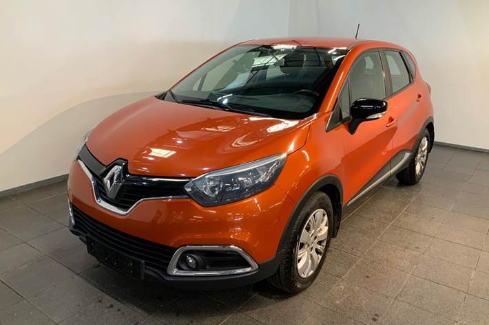 Orange Renault Captur fra 2014
