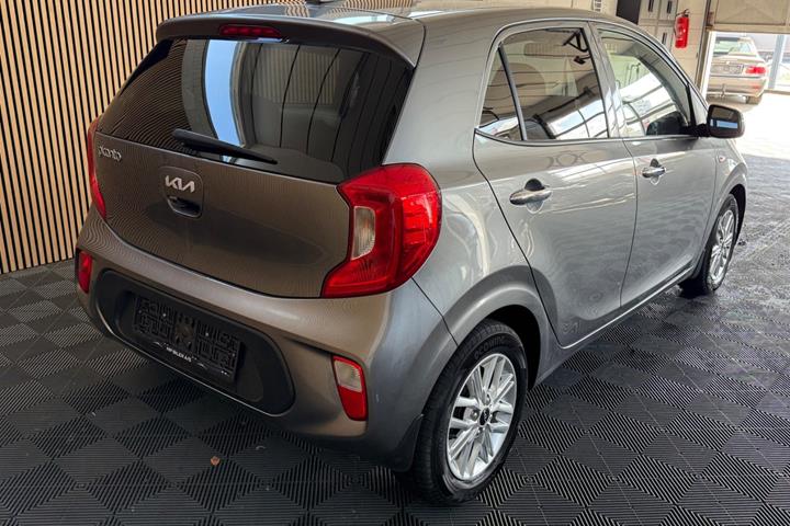 Grå Kia Picanto fra 2022
